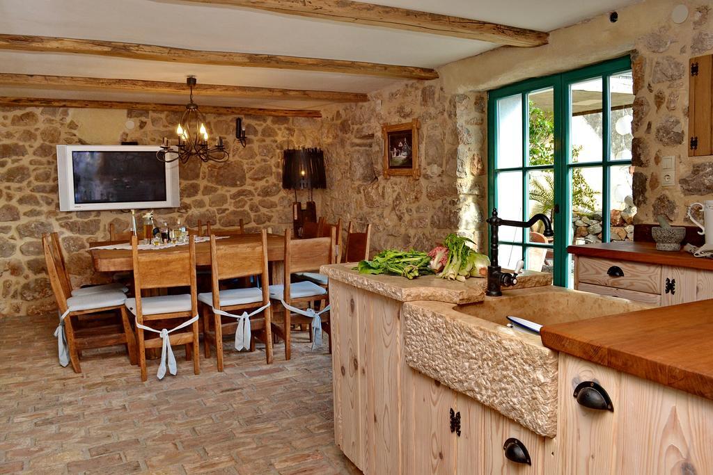 Holiday Home Olea Malinska Exterior photo